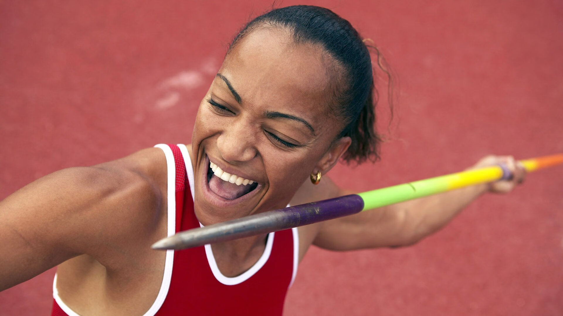 DOTA2国际邀请赛震撼落幕，中国战队再夺冠军宝座